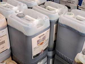 lot 262 image: Lot of (5) Rust-oleum Red Rhino Professional Clearcoat Protection 6-gallon Plastic Jug
