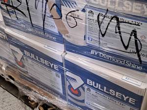 lot 132 image: Lot of (5 Cases) Diamond Shine Bullseye Results Ultra 3X Low pH Detergent 5gal Case Pack