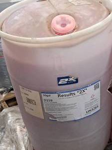 lot 141 image: Lot of (1) Diamond Shine Bullseye Results 2X Double Diamond Low pH Detergent 30-gallon Plastic Drum
