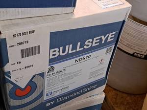 lot 116 image: Lot of (6 Cases) Diamond Shine Bullseye ND670 Foaming Detergent 5gal Case Pack 2.5-gallon Plastic Jug 2-count ( 12 total items )
