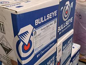 lot 88 image: Lot of (6 Cases) Diamond Shine Bullseye Fusion Bath Red DynaShine-Low Foaming Red Low pH Process and Surface Enhancer  5gal Case Pack 2.5-gallon Plastic Jug 2-count ( 12 total items )