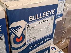 lot 91 image: Lot of (5 Cases) Diamond Shine Bullseye Fusion Rinse 5gal Case Pack 2.5-gallon Plastic Jug 2-count ( 10 total items )