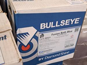 lot 94 image: Lot of (4 Cases) Diamond Shine Bullseye Fusion Bath Blue DynaShine-Low Foaming Blue Low pH Process and Surface Enhancer 5gal Case Pack 2.5-gallon Plastic Jug 2-count ( 8 total items )