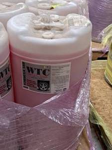 lot 375 image: Lot of (1) WTC Formula 560 Wheel & Tire Cleaner Non-Acid Concentrate 15-gallon Plastic Drum