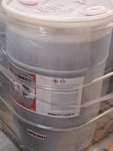 lot 271 image: Lot of (1) DuBois Blendco Systems Red Rhino Rhino Sheen Clear Coat Protectant Vehicle Cleaner 30-gallon Plastic Drum