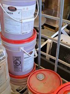 lot 416 image: Lot of (4) C.A.R. Products Braker Wheel Cleaner 5-gallon Plastic Pail
