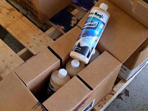 lot 444 image: Lot of (1 Box) Auto Magic No. 58 Leather Conditioner 32-oz Bottle 12-count ( 12 total items )