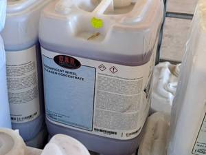 lot 438 image: Lot of (4) C.A.R. Products Magnificent Wheel Cleaner Concentrate 5-gallon Plastic Jug
