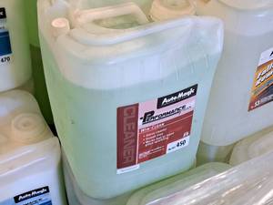 lot 433 image: Lot of (3) Auto Magic Win-Clean Glass Cleaner 5-gallon Plastic Jug