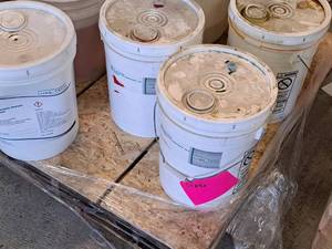 lot 435 image: Lot of (5) Lube Tech 5-Gallon Pails - Auto Foam Car Wash, Ceramic Sealer, Lo pH Conditioner Red, Lo pH Conditioner Blue, Lo pH Conditioner Yellow