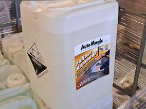 lot 430 image: Lot of (4) Auto Magic Fallout Remover No. 53 5-gallon Plastic Jug