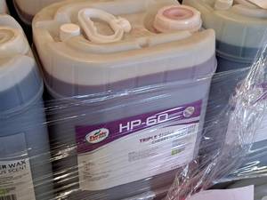 lot 464 image: Lot of (3) Turtle Wax Triple Shine Pro Polish Cherry Scent Red HP-60 5-gallon Plastic Jug