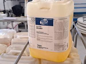 lot 476 image: Lot of (4) Blue Coral Soilaway Hi pH Car Wash Detergent 7600093 5-gallon Plastic Jug