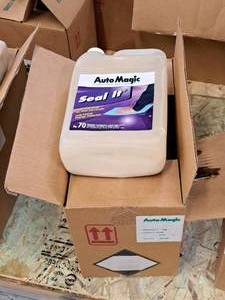 lot 505 image: Lot of (1 Box) Auto Magic Seal It No. 70 High Gloss Shine 1-gallon Plastic Jug 4-count ( 4 total items )