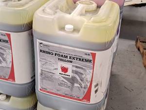 lot 523 image: Lot of (6) DuBois Blendco Systems Red Rhino Rhino Foam Extreme Yellow Vehicle Cleaner 5-gallon Plastic Jug