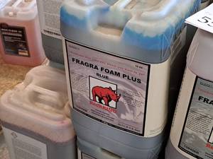 lot 557 image: Lot of (2) DuBois Blendco Systems Red Rhino Fragra Foam Plus Blue Vehicle Cleaner 108406B 6-gallon Plastic Jug