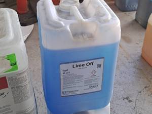 lot 586 image: Lot of (1) Diamond Shine Lime Off Wall Cleaner 31135 5-gallon Plastic Jug