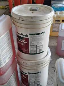 lot 595 image: Lot of (2) Auto Magic E-Z Clean Heavy Duty Ultra-Concentrated Upholstery Shampoo 5-gallon Plastic Pail