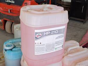 lot 843 image: Lot of (1) Turtle Wax Pro Super Drying Agent HP-210 5-gallon Plastic Jug