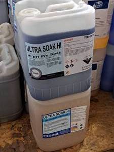 lot 867 image: Lot of (2) Quest Ultra Soak Hi Ultra-Concentrated Hi pH Pre-Soak QW-3X1 5-gallon Plastic Jug