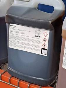 lot 876 image: Lot of (1) Chem Quest EZ Hi Dri Drying Agent LemonWhite 2.5-gallon Plastic Jug