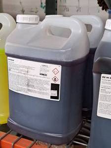 lot 877 image: Lot of (2) Chem Quest Express Alkaline Presoak CleanWhite 2.5-gallon Plastic Jug