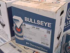 lot 114 image: Lot of (5 Cases) Diamond Shine Bullseye LPF 600 Low pH Foaming Detergent 5gal Case Pack 2.5-gallon Plastic Jug 2-count ( 10 total items )