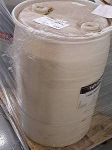 lot 204 image: Turtle Wax Pro Tire Dressing 30-gallon Plastic Drum