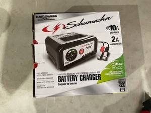 lot 593 image: Schumacher SC1282 10-Amp 12V Fully Automatic Battery Charger and Maintainer