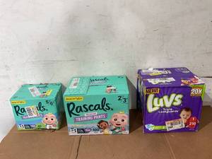 lot 237 image: LOT OF 3 Training Pants different Sizes