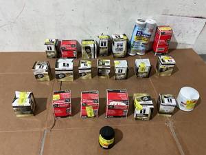 lot 281 image: LOT OF Oil Filters