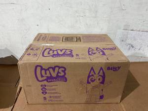 lot 293 image: Luvs Platinum Protection Bluey 172 Diapers Size 5