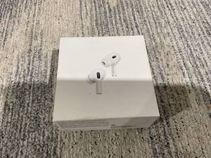 lot 140 image: Air Pods Pro (2nd Generation)