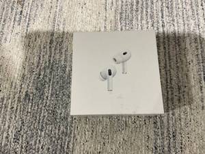 lot 141 image: Air Pods Pro (2nd Generation)