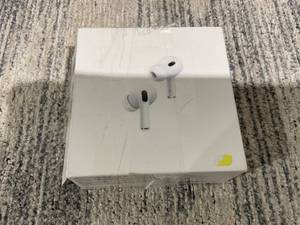 lot 160 image: Air Pods Pro (2nd Generation)