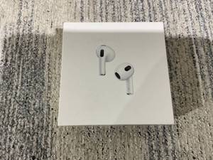 lot 172 image: Air Pods (3rd Generation)