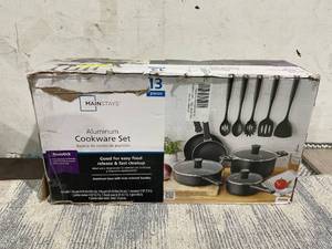 lot 178 image: 11PCS Mainstays Aluminum Nonstick Midweight Cookware Set Black Color Easy Cooking