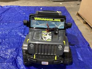 lot 472 image: 6V Power Wheels Jeep Wrangler Toddler Ride-on Toy with Driving Sounds, Multi-Terrain Traction, Gray