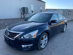 2014 Nissan Altima 3.5 SL - 2 OWNERS