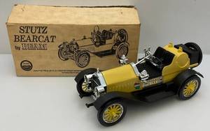 lot 171 image: Jim Beam Stutz Bearcat Collectors Car Decanter (Empty)