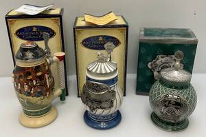 lot 233 image: Misc. 1990s Anheuser Busch Collectors Club Membership Steins (NIB)