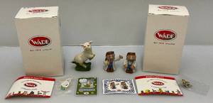 lot 243 image: 20042006  WADE Collectors Club Pieces (NIB)
