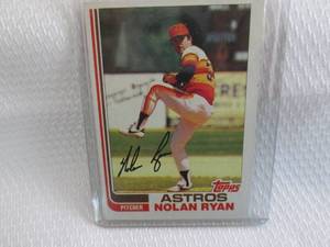 lot 5 image: 1981 Topps Nolan Ryan Card...