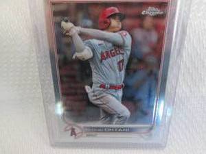 lot 19 image: 2022 Topps Chrome Shohei Ohtani Car...