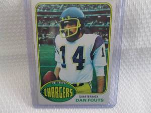 lot 26 image: 1976 Topps Dan Fouts Card...