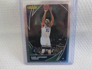 lot 32 image: 2021-22 NBA Sticker Karl Anthony To...