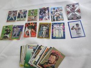 lot 38 image: Assorted Baseball Cards...
