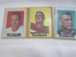 lot 41 image: 1964 Topps Football Cards...
