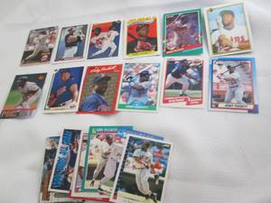 lot 54 image: Assorted Kirby Puckett Cards...
