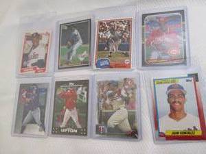 lot 56 image: Assorted Baseball Rookie Cards...